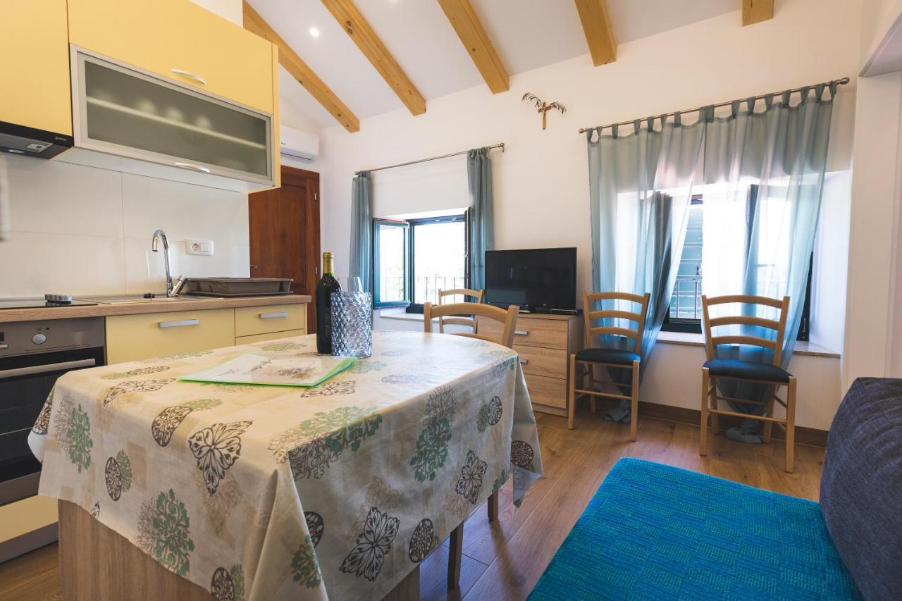 Vinea Apartmani Umag, Ulica G Garibaldia 2 Kültér fotó
