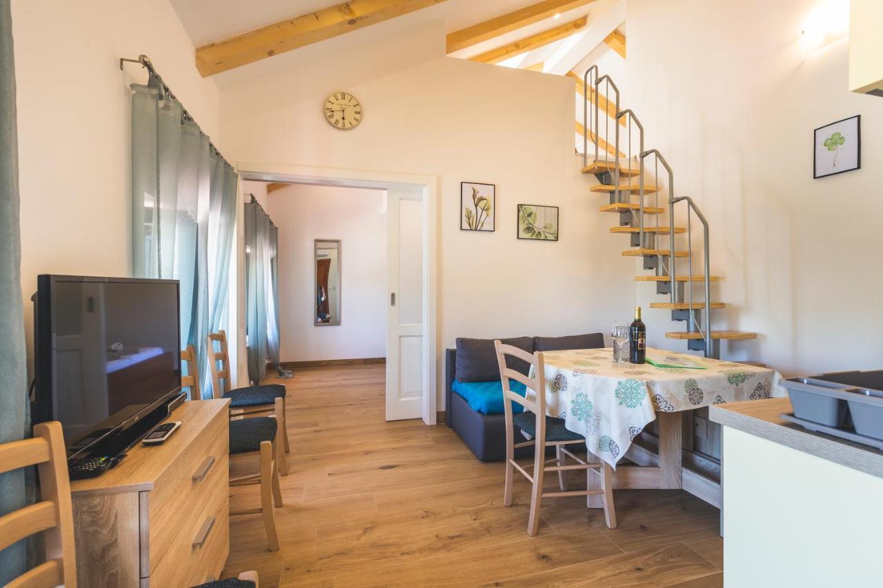 Vinea Apartmani Umag, Ulica G Garibaldia 2 Kültér fotó