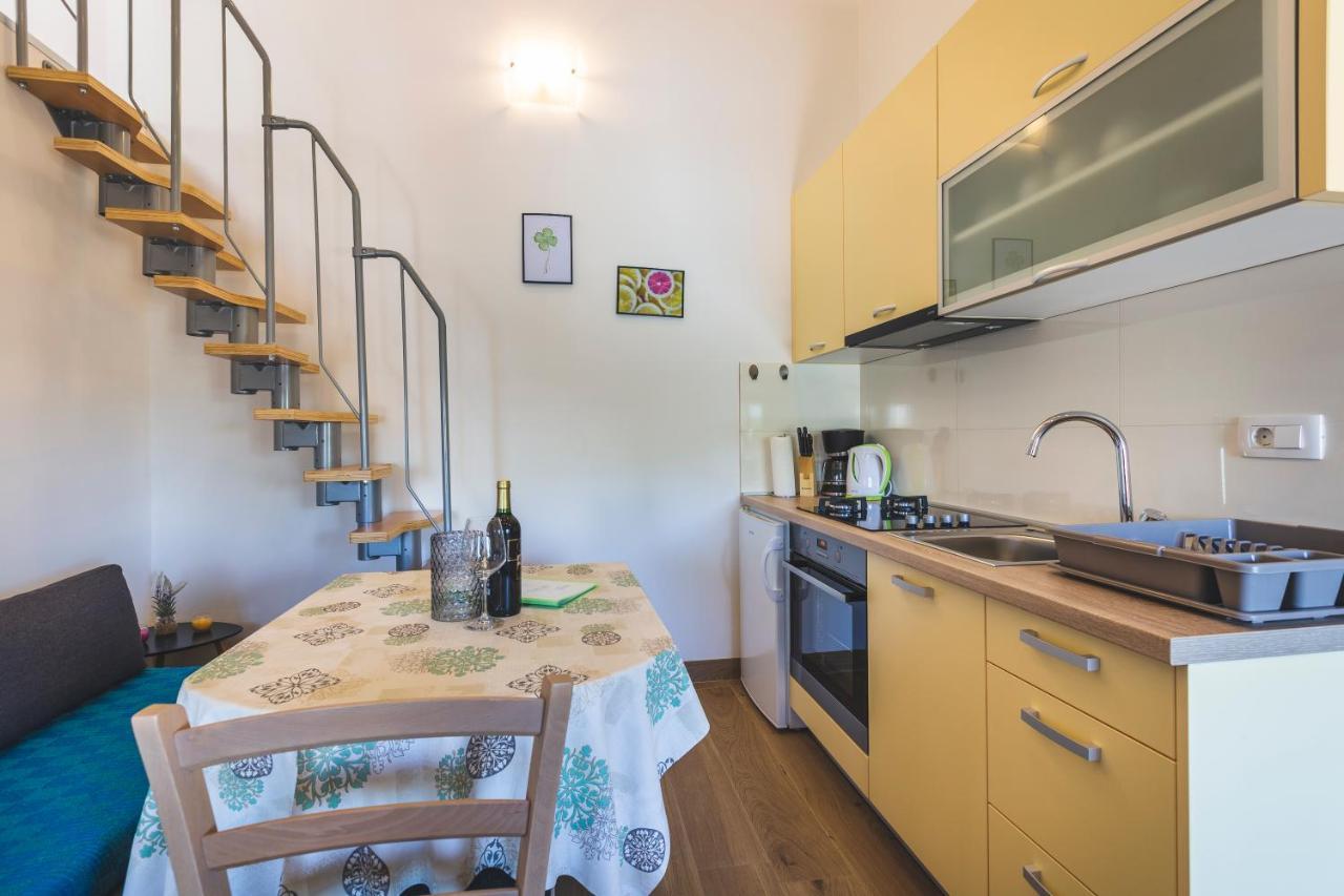 Vinea Apartmani Umag, Ulica G Garibaldia 2 Kültér fotó