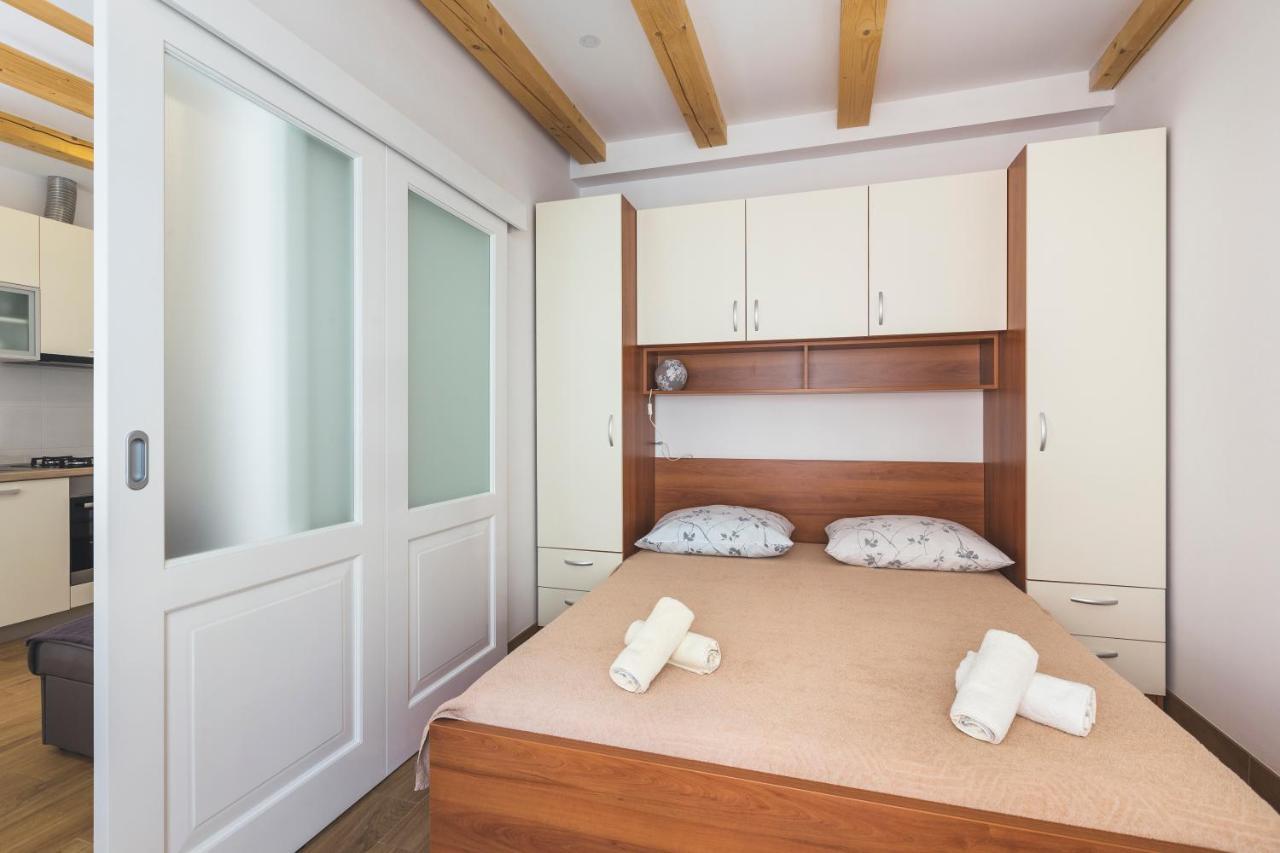 Vinea Apartmani Umag, Ulica G Garibaldia 2 Kültér fotó