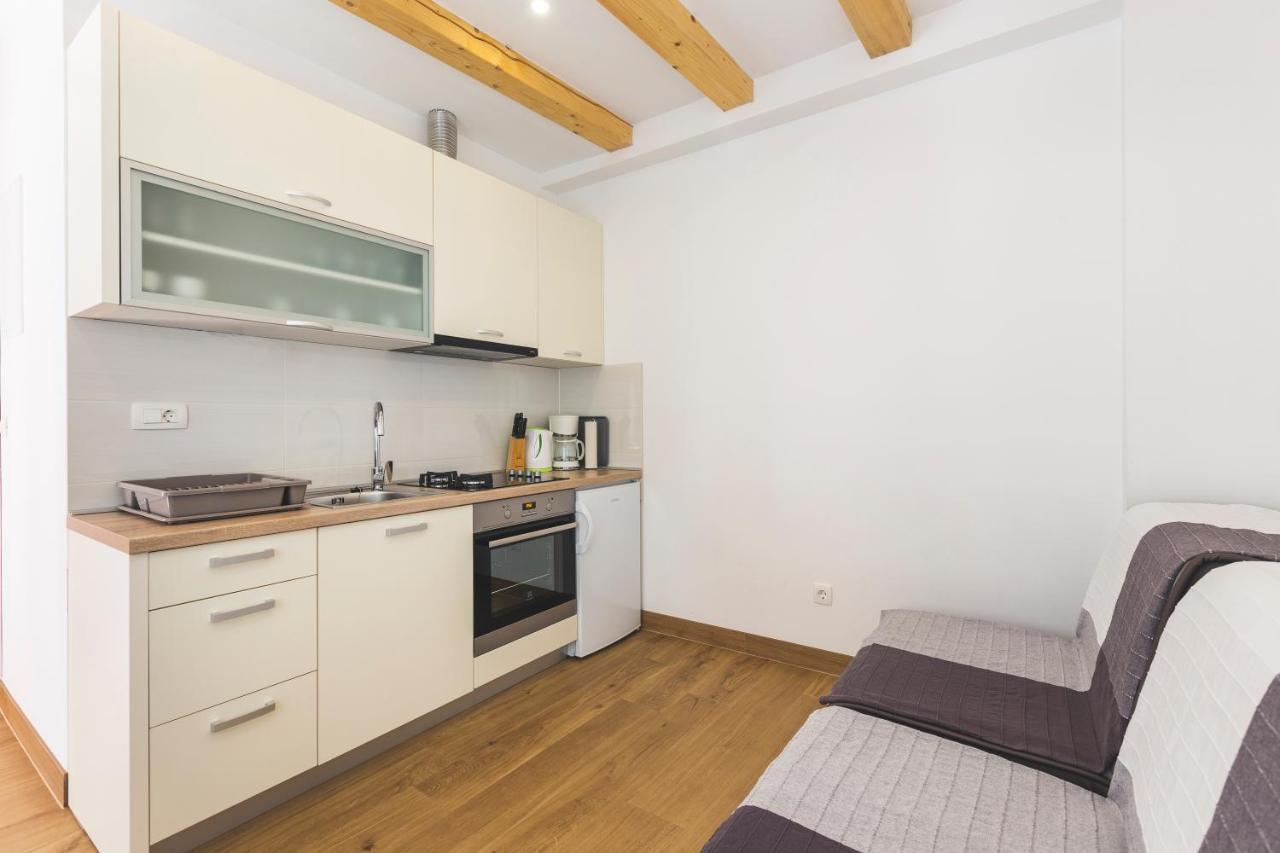 Vinea Apartmani Umag, Ulica G Garibaldia 2 Kültér fotó