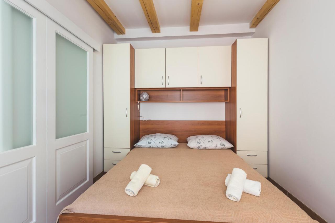 Vinea Apartmani Umag, Ulica G Garibaldia 2 Kültér fotó