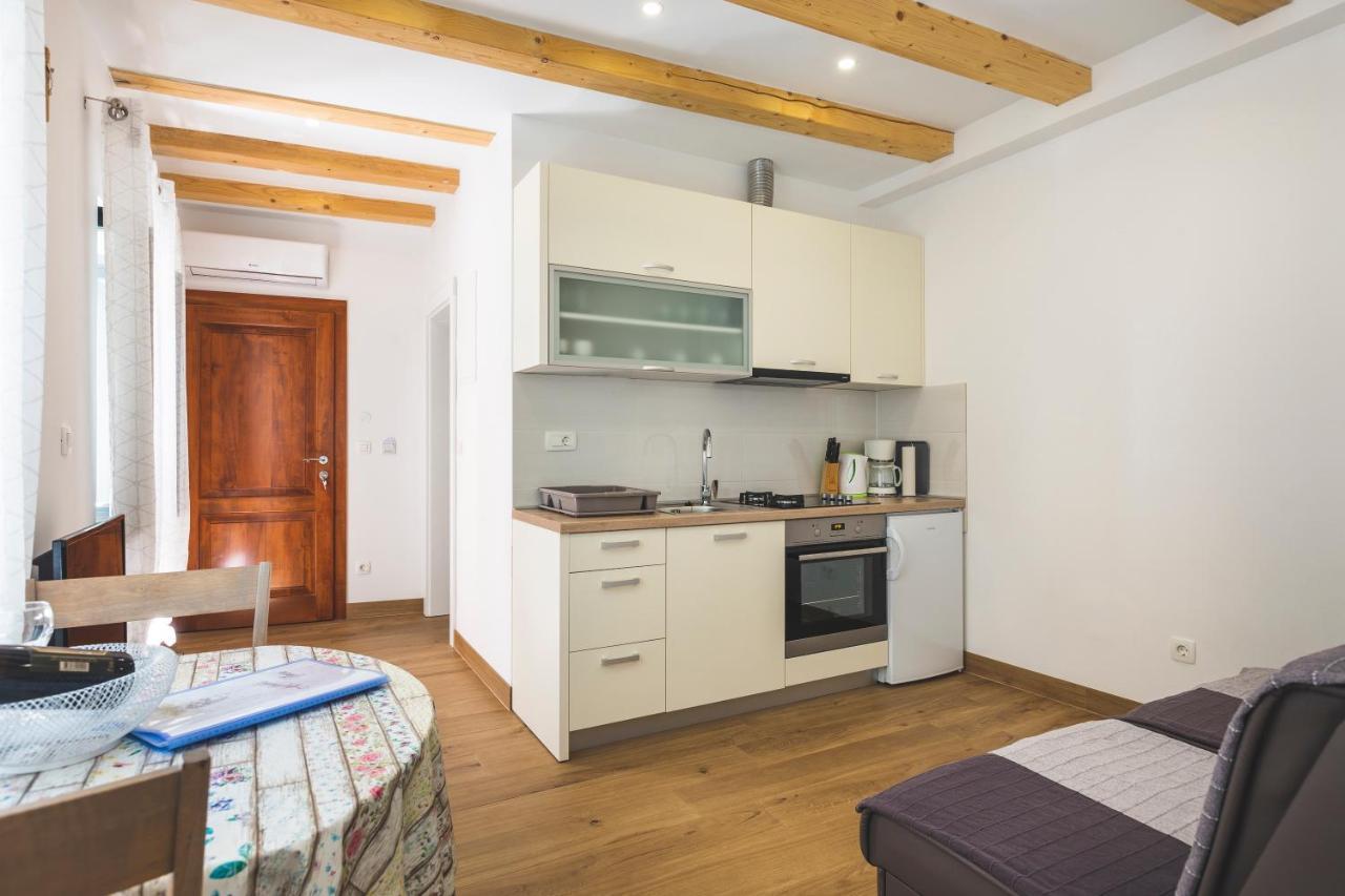 Vinea Apartmani Umag, Ulica G Garibaldia 2 Kültér fotó